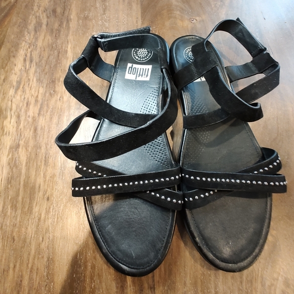 FitFlop Lumy Criss Cross Sandals with Studs - Black - Size US9 - good condition! - Picture 9 of 12